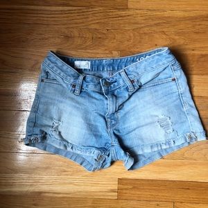 Gap shorts size 25